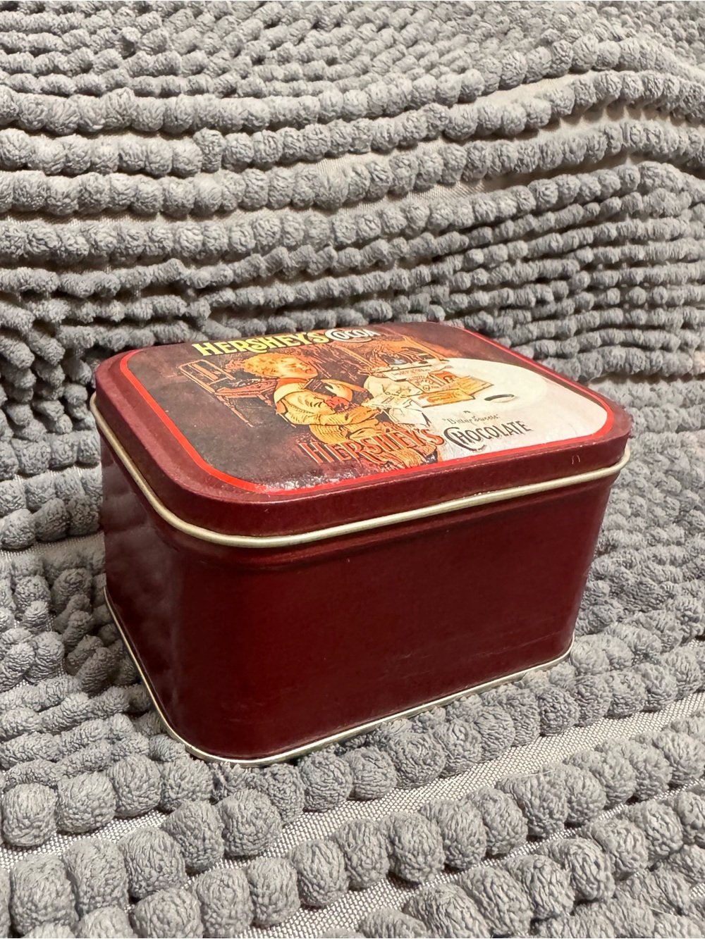 Vintage Hershey’s Cocoa Bristol Tin Canister - Retro Farmhouse Kitchen Decor - Picture 4 of 9